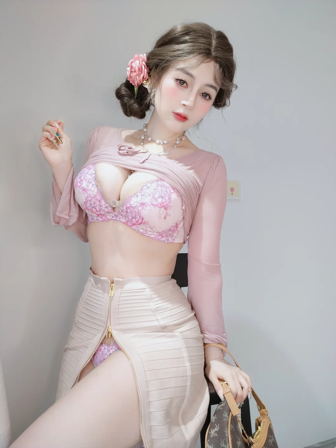 白银81 - 24年12月会员合集 (15套) [102P,5V-567MB] tg@simisebaisi 【丝足阁】007.webp